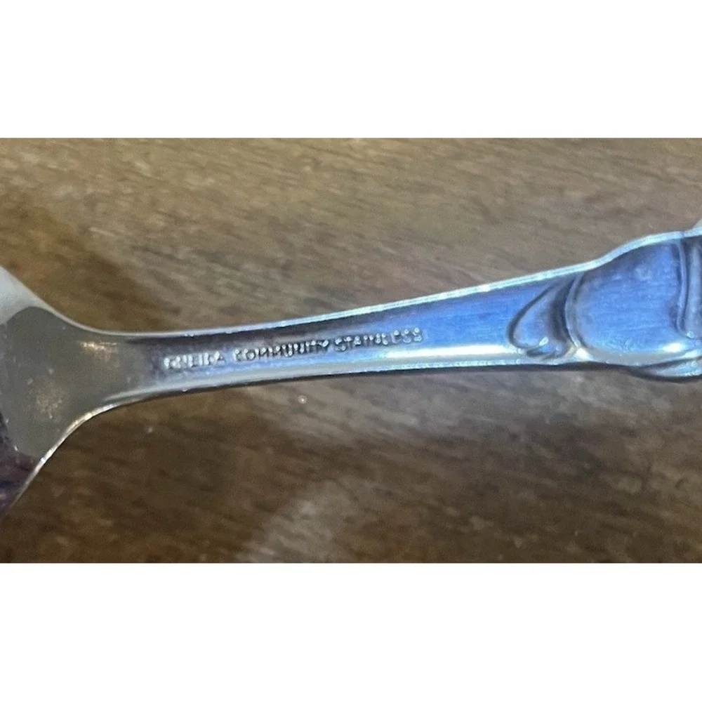 Oneida Peter Rabbit Community Stainless Child Baby Spoon Lot of 3 Bunny Flatware